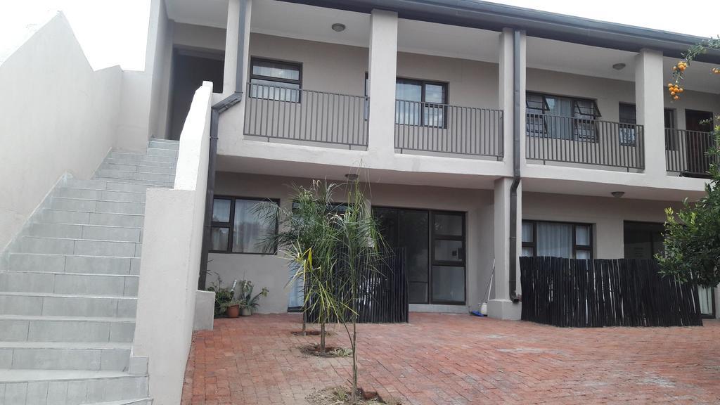 Self-Catering Studio, Unit 6 On Krupp Windhoek Luaran gambar